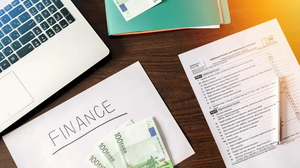 Collecting due invoices